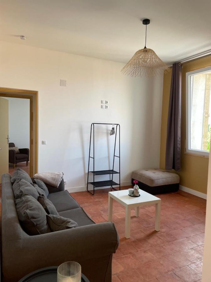 Mas De La Forge Noguier Bed & Breakfast Vergeze Ngoại thất bức ảnh