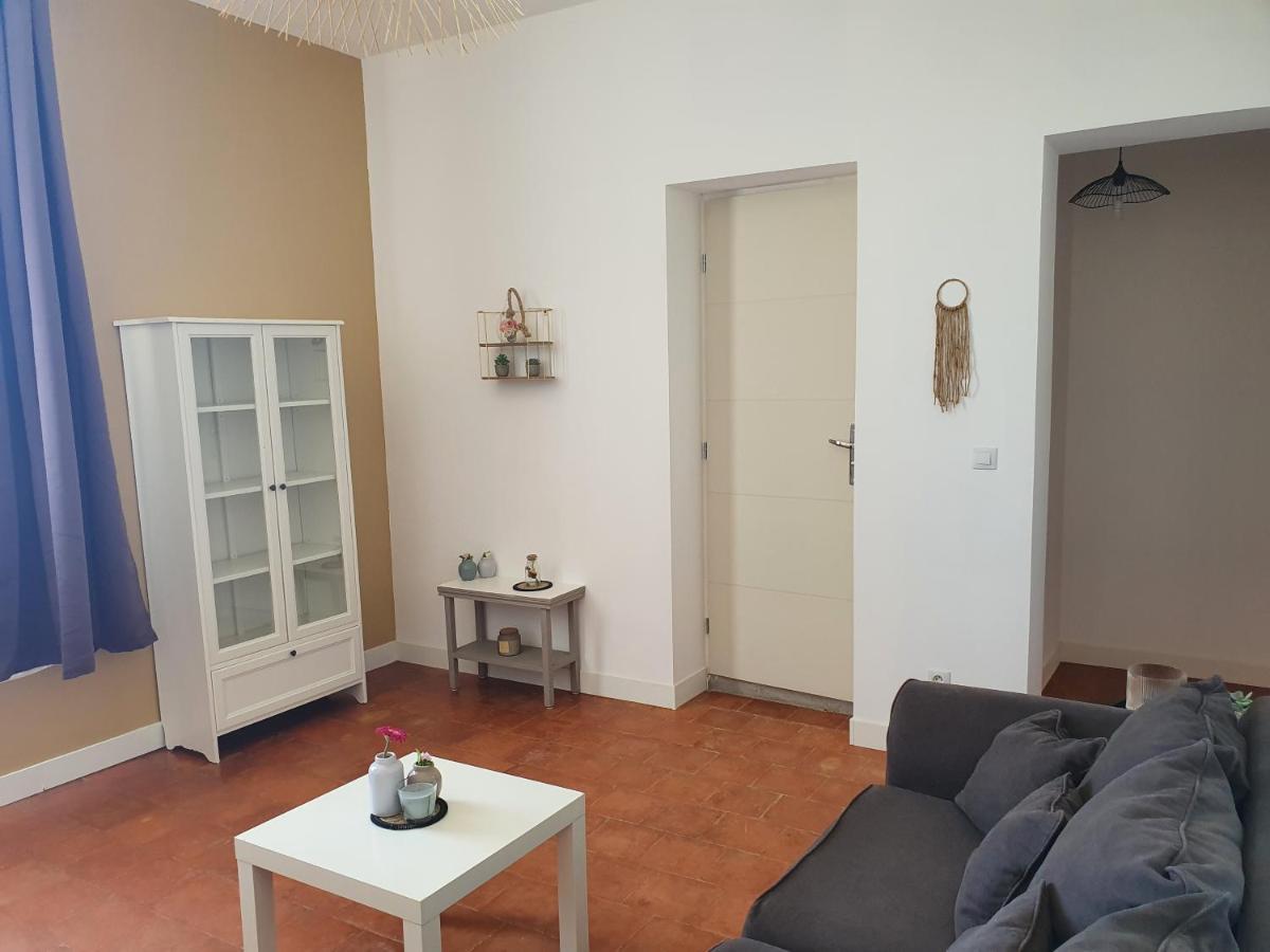Mas De La Forge Noguier Bed & Breakfast Vergeze Ngoại thất bức ảnh